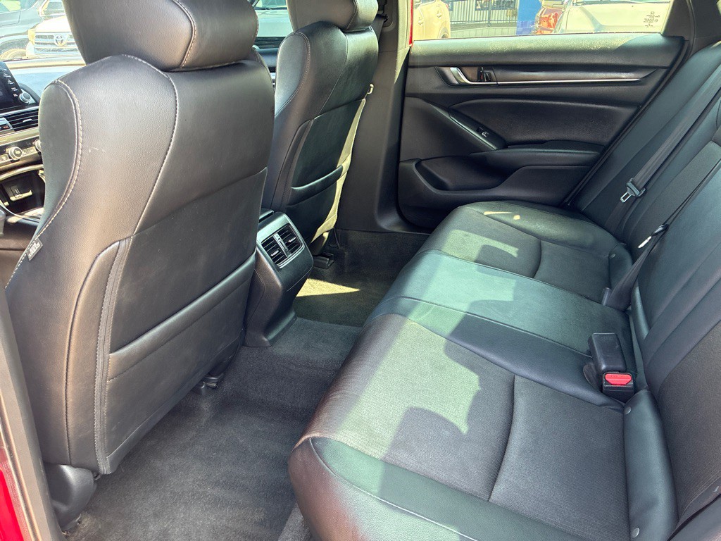 2020 Honda Accord Image 16