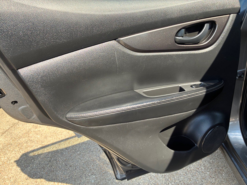 2020 Nissan Rogue Image 13