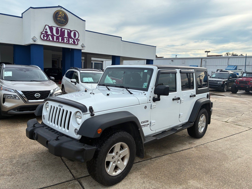 2015 Jeep Wrangler Unlimited Image 2