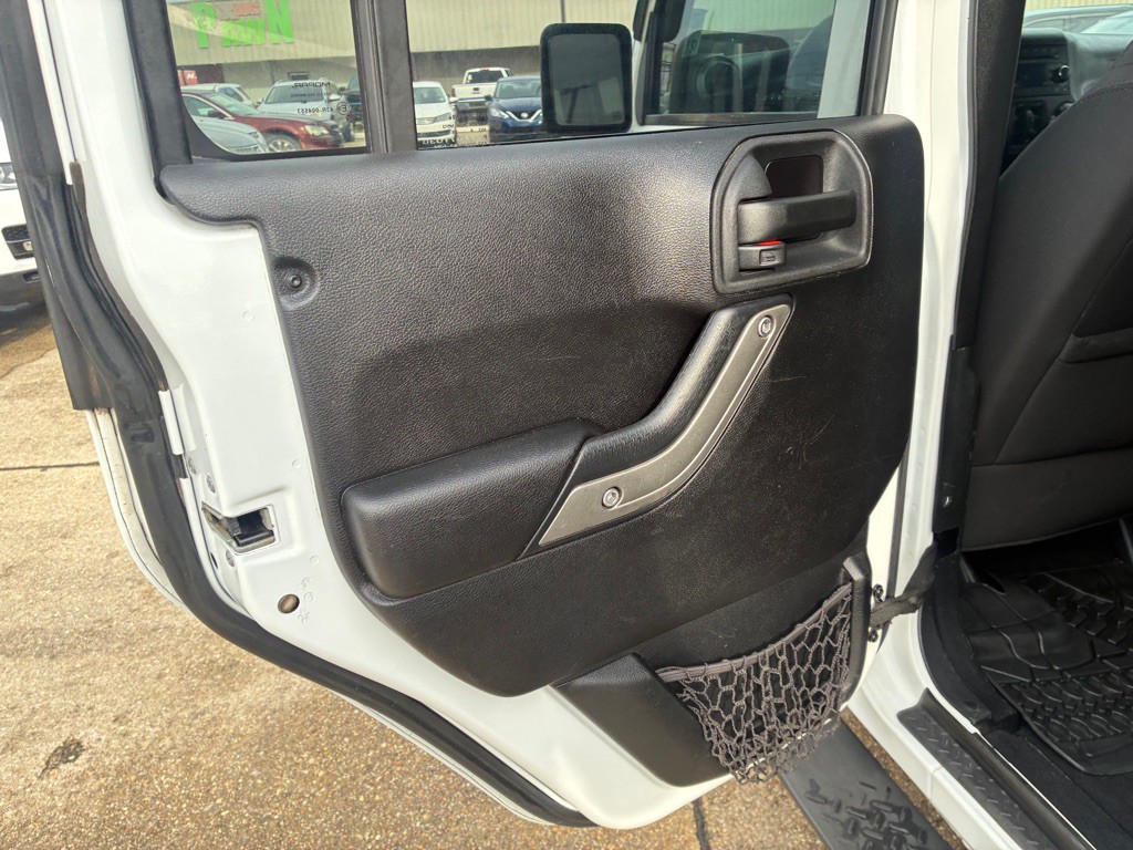 2015 Jeep Wrangler Unlimited Image 15