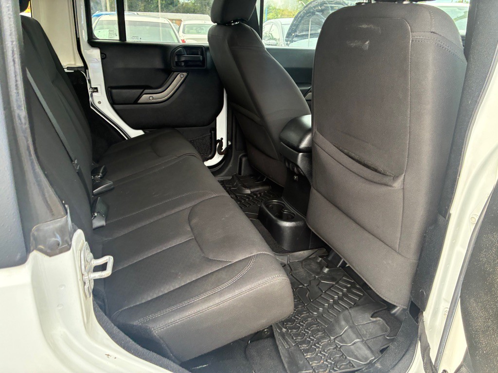 2015 Jeep Wrangler Unlimited Image 20