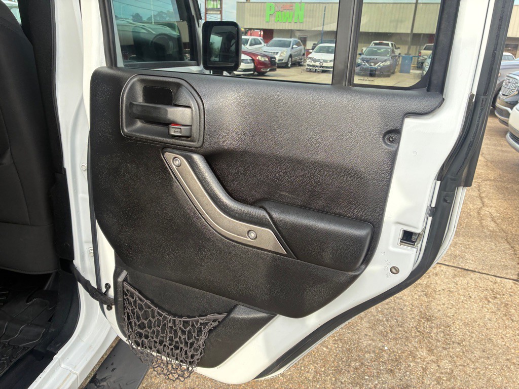 2015 Jeep Wrangler Unlimited Image 21