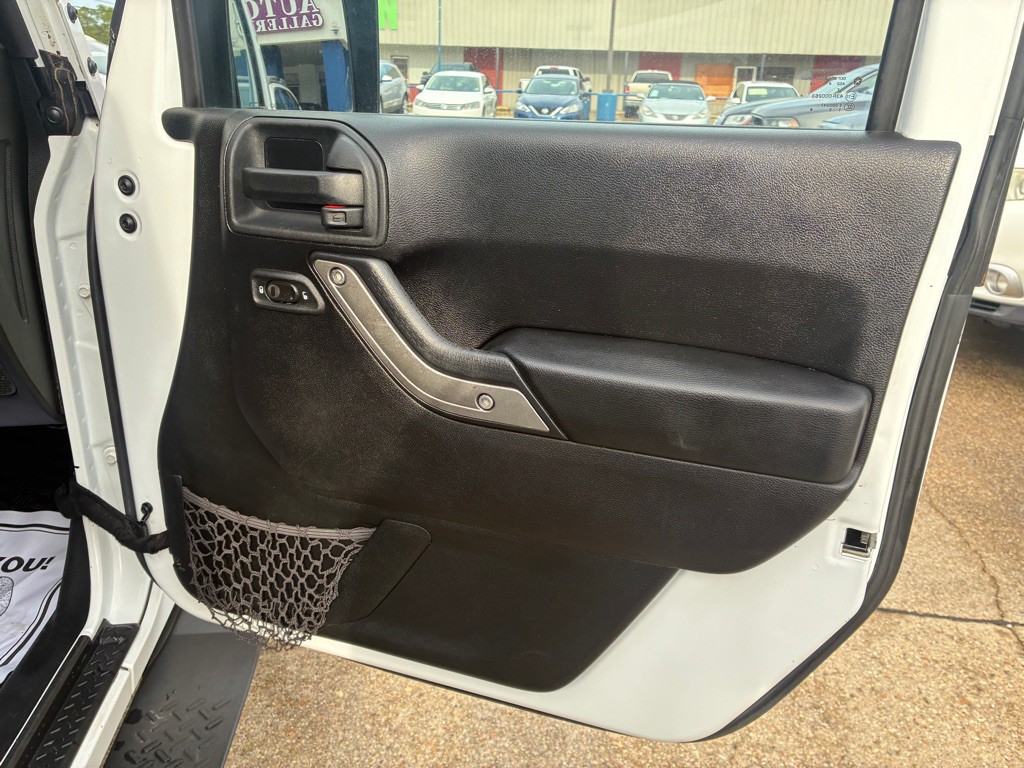 2015 Jeep Wrangler Unlimited Image 23