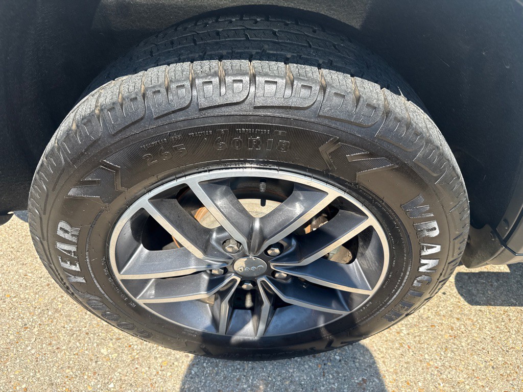2018 Jeep Grand Cherokee Image 28