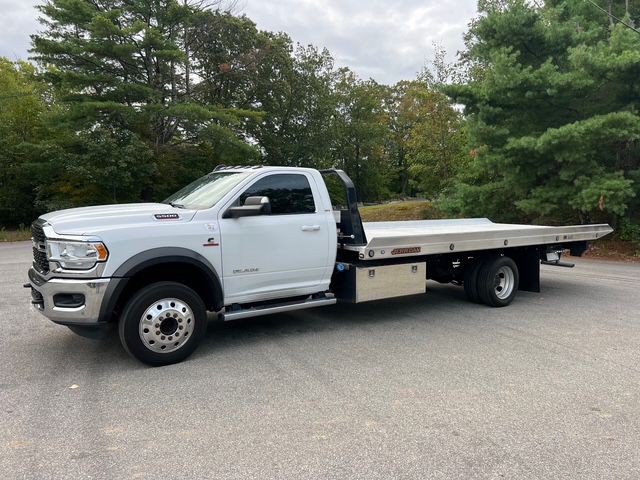 2022 RAM 5500 Image 2