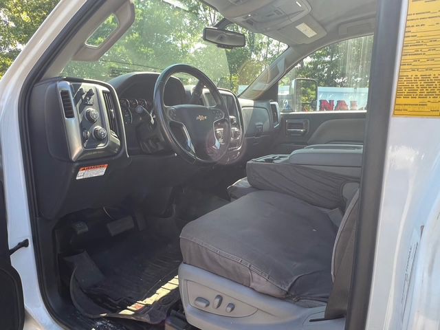 2022 Chevrolet 5500 Image 14