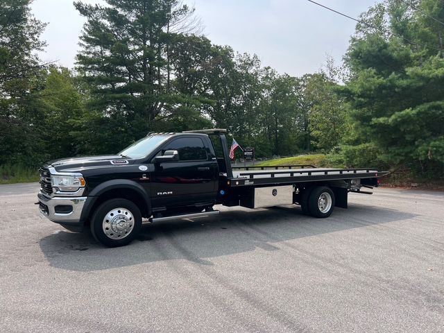 2020 RAM 5500 Image 2