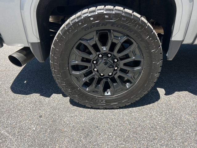 2024 GMC Sierra Image 10