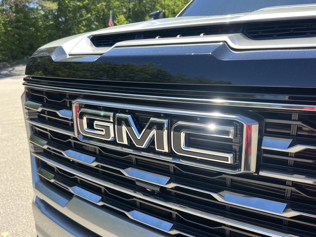 2024 GMC Sierra Image 16