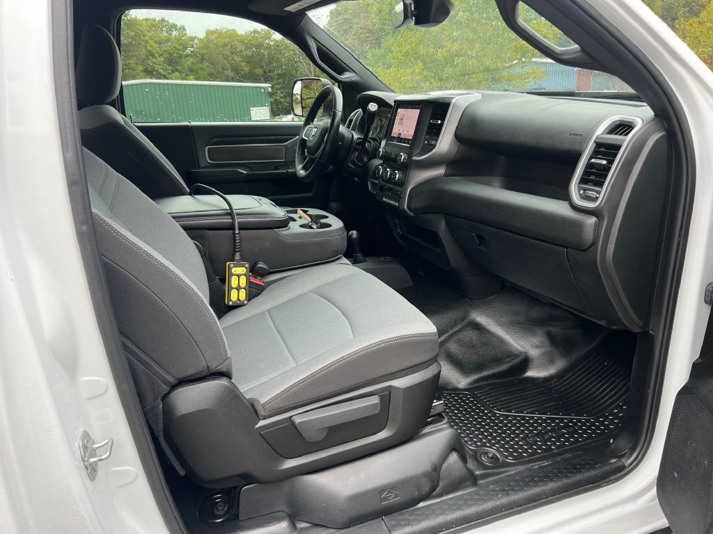 2022 RAM 4500 Image 13