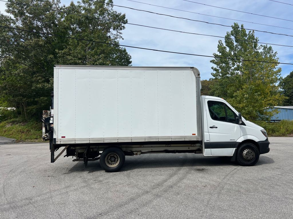 2016 Mercedes-Benz Sprinter Image 9