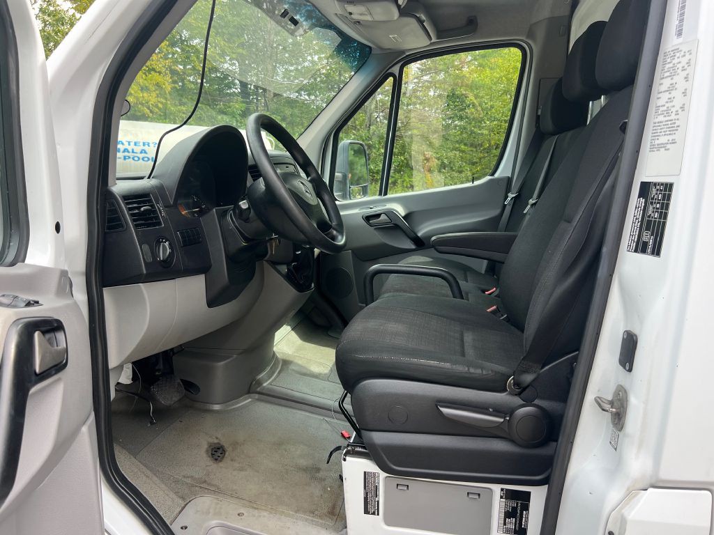 2016 Mercedes-Benz Sprinter Image 13