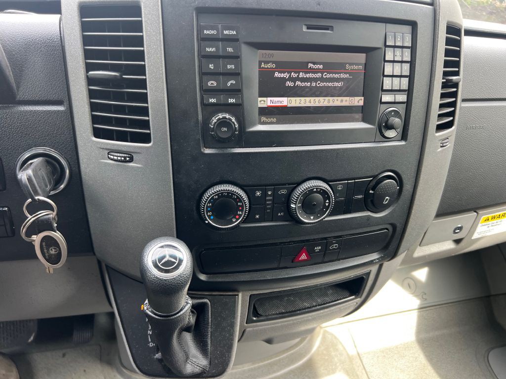 2016 Mercedes-Benz Sprinter Image 17