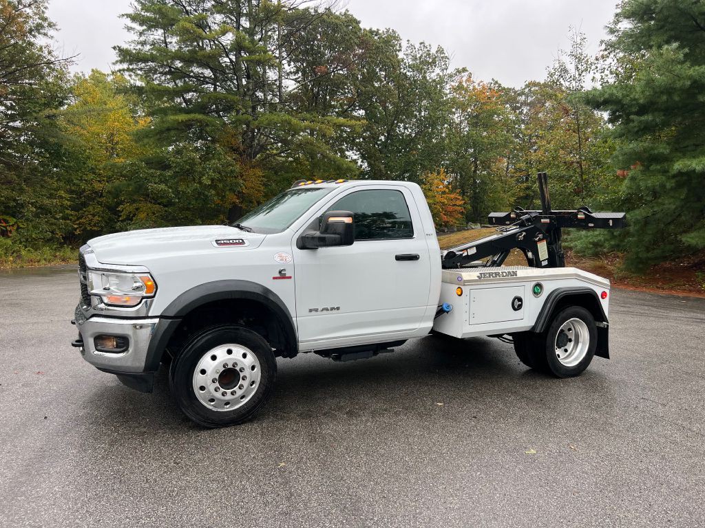2024 RAM 4500 Image 2