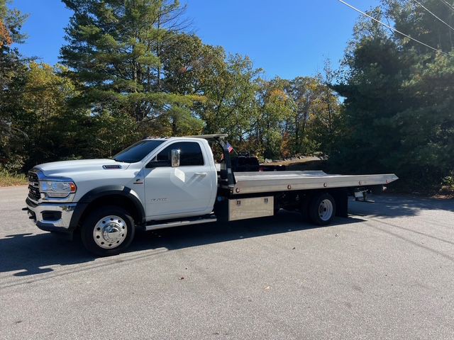 2022 RAM 5500 Image 2
