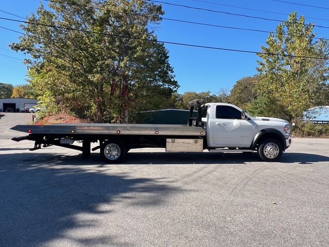 2022 RAM 5500 Image 9