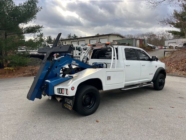 2022 RAM 5500 Image 9