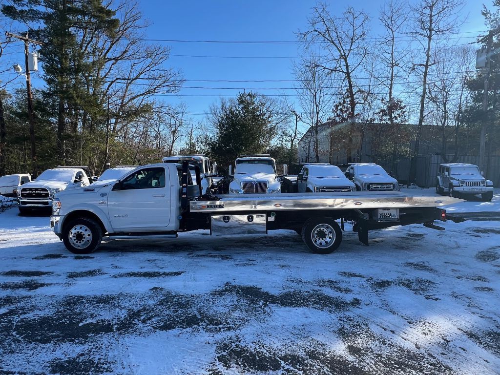 2020 RAM 5500 Image 3