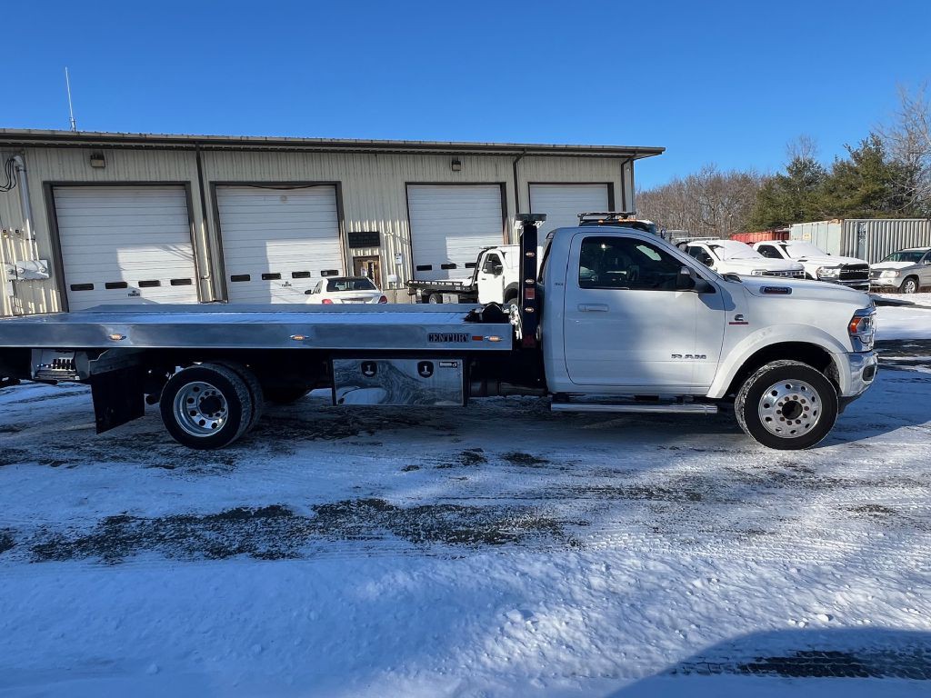 2020 RAM 5500 Image 9