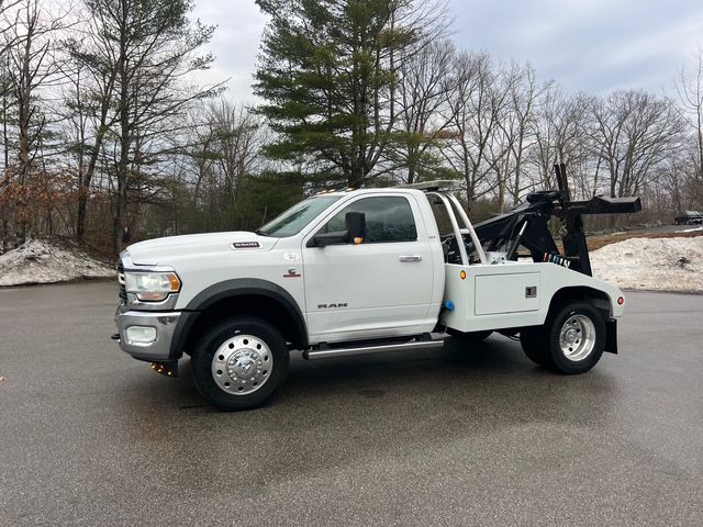 2019 RAM 5500 Image 2