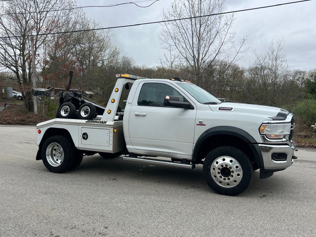 2022 RAM 5500 Image 6