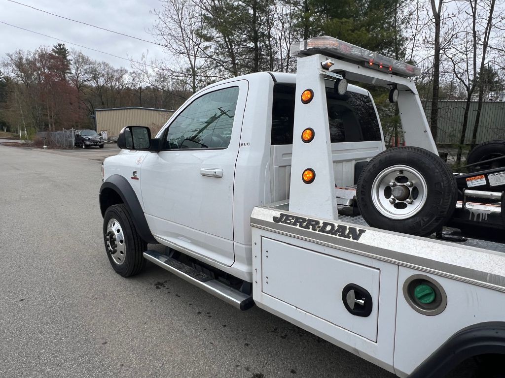 2022 RAM 5500 Image 9
