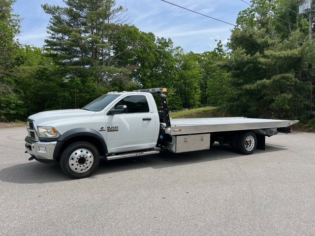 2015 RAM 5500 Image 2