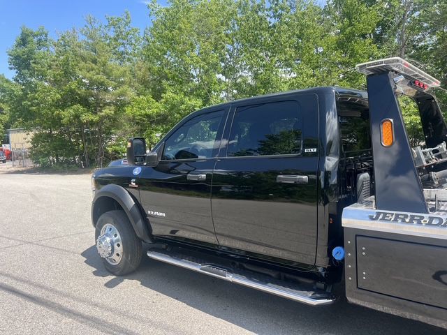 2023 RAM 5500 Image 6