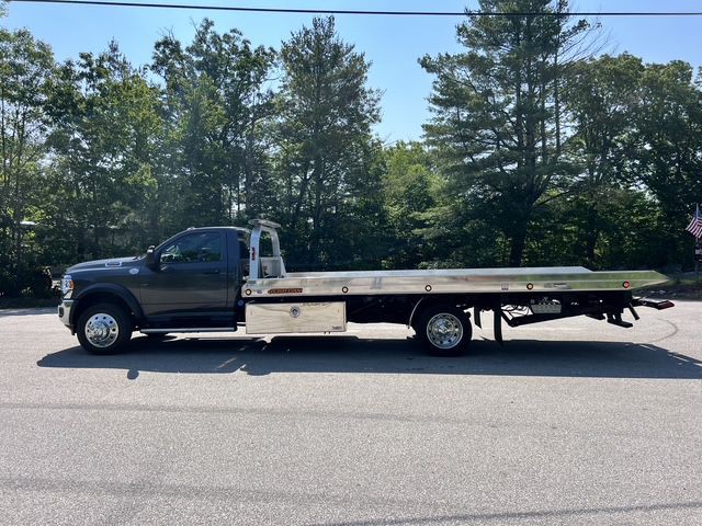 2024 RAM 5500 Image 3