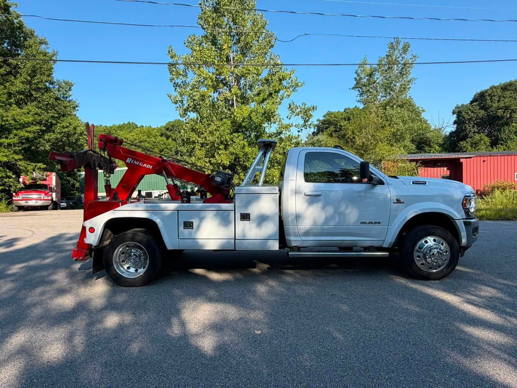 2021 RAM 5500 Image 9