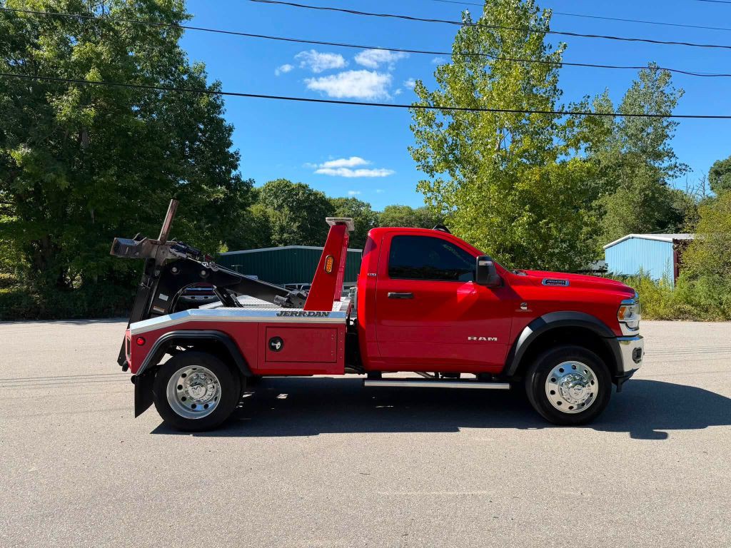 2024 RAM 4500 Image 9