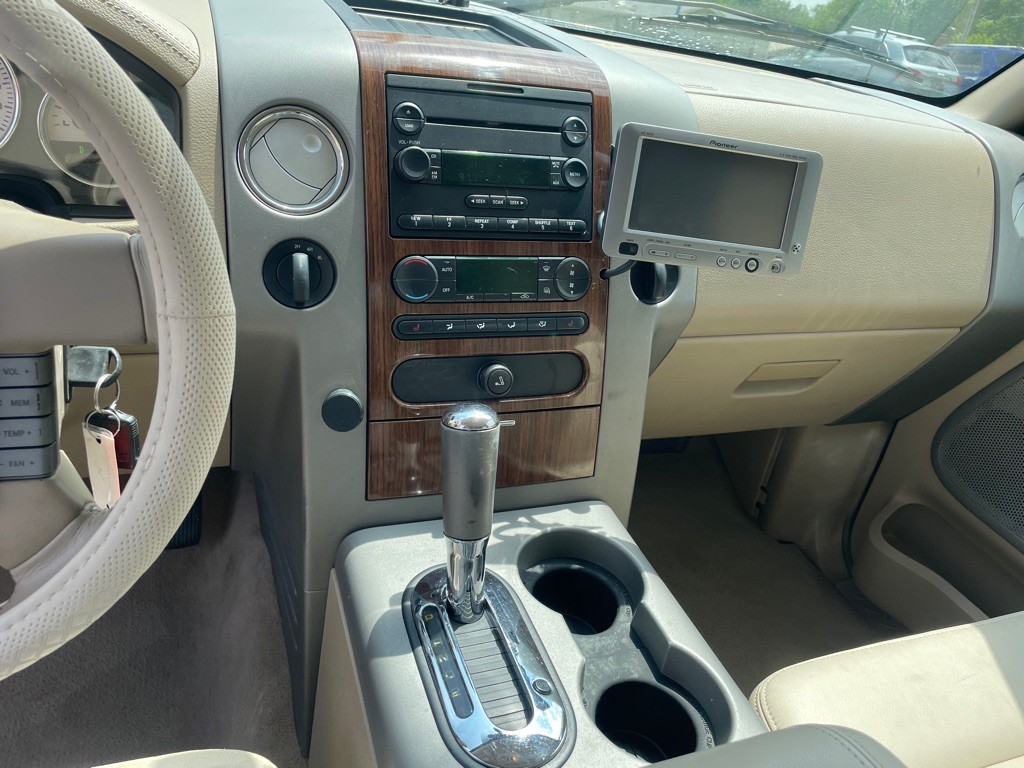 2004 Ford F-150 Image 14