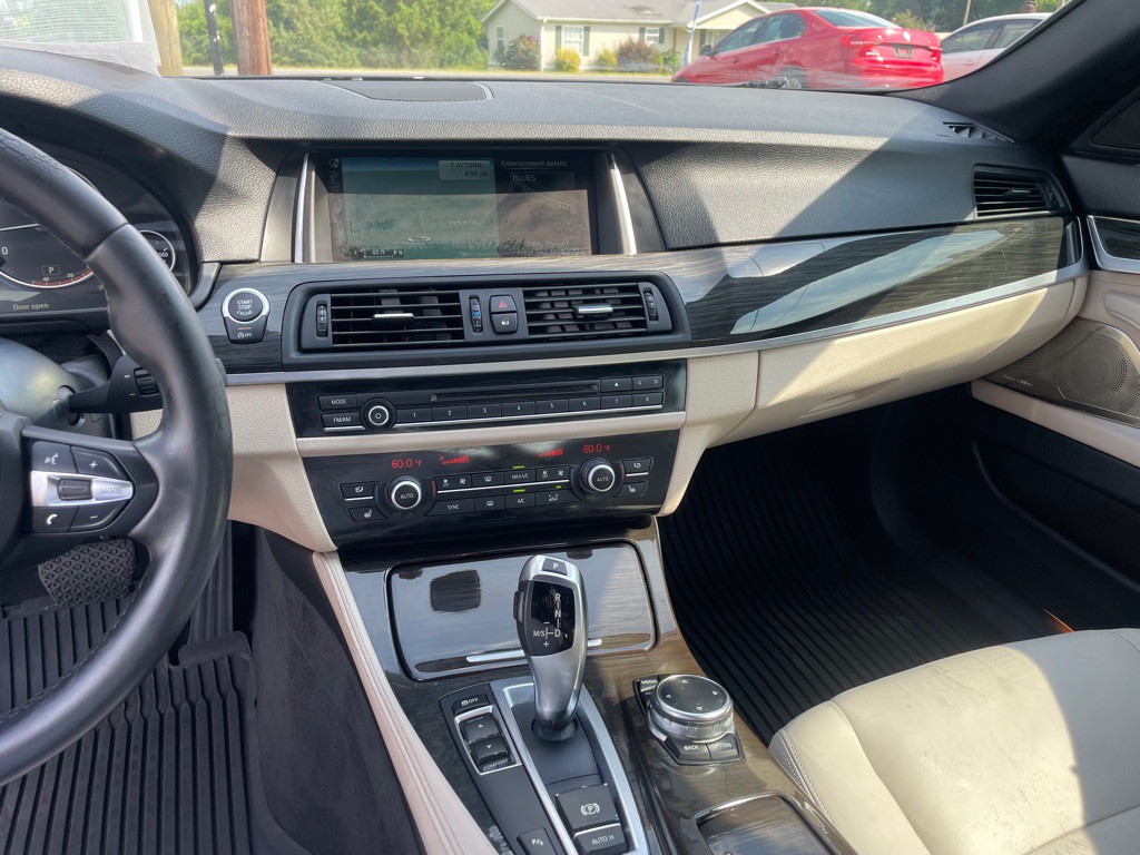2014 BMW 5 Series Image 15