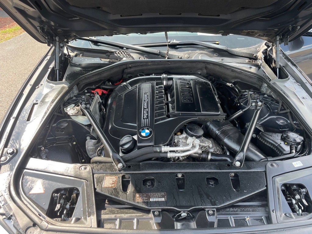 2014 BMW 5 Series Image 17