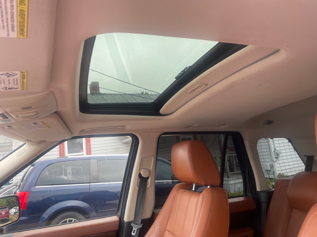 2013 Land Rover Range Rover Sport Image 17
