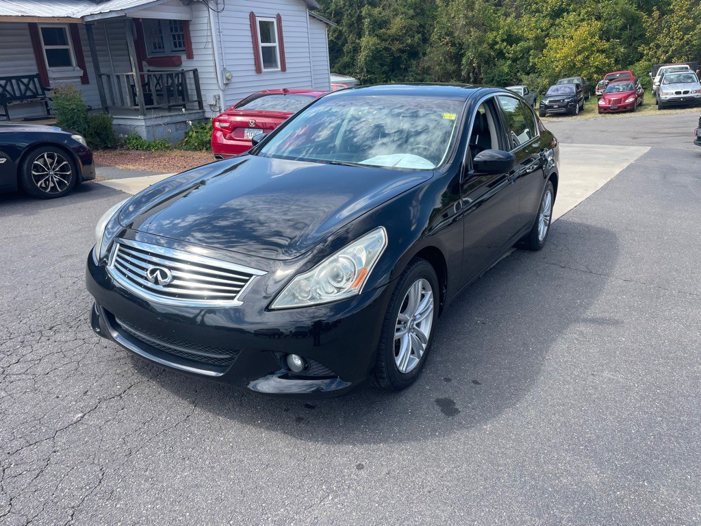2013 INFINITI G37 Image 3
