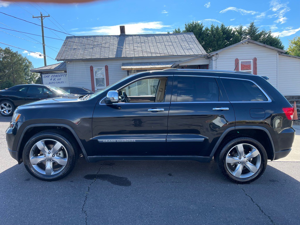 2012 Jeep Grand Cherokee Image 19
