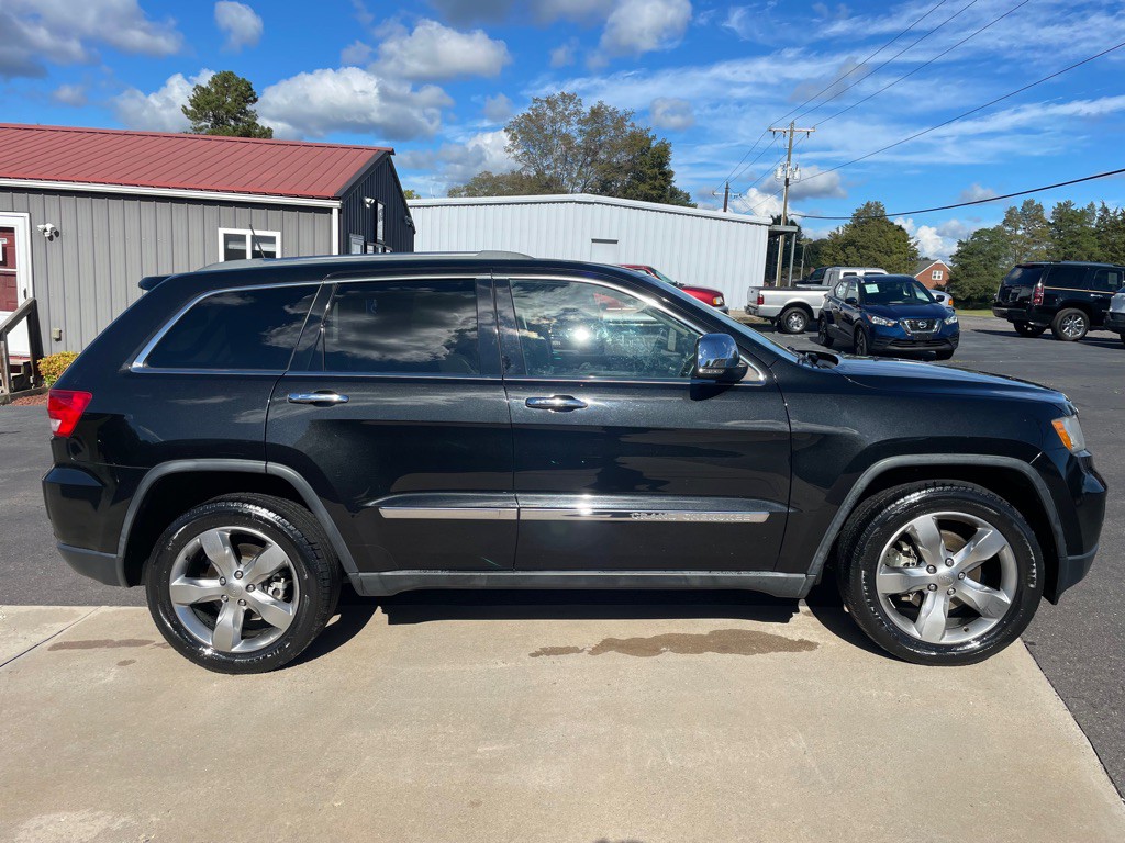 2012 Jeep Grand Cherokee Image 25