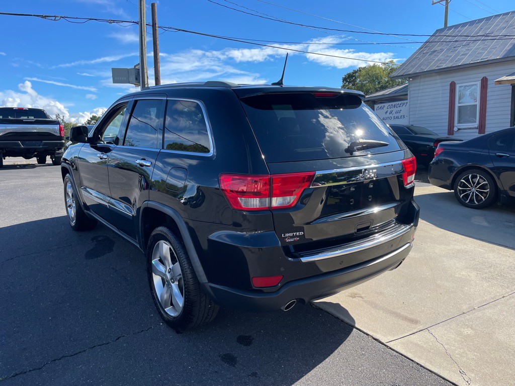 2012 Jeep Grand Cherokee Image 28