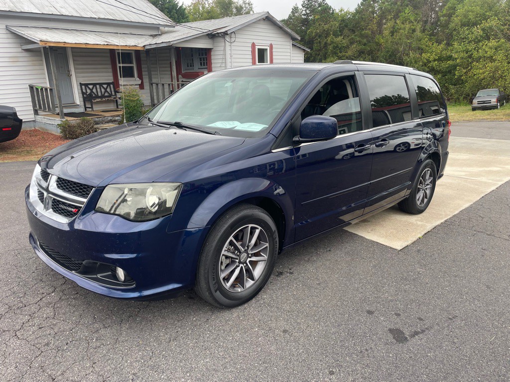 2017 Dodge Grand Caravan Image 3