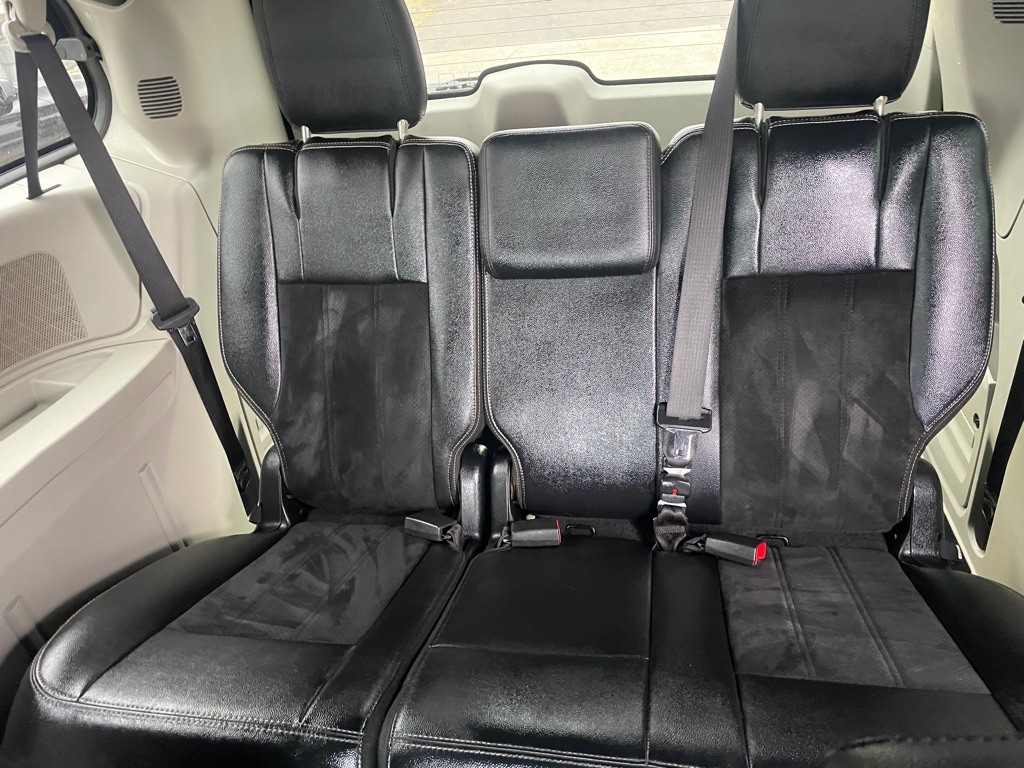 2017 Dodge Grand Caravan Image 13