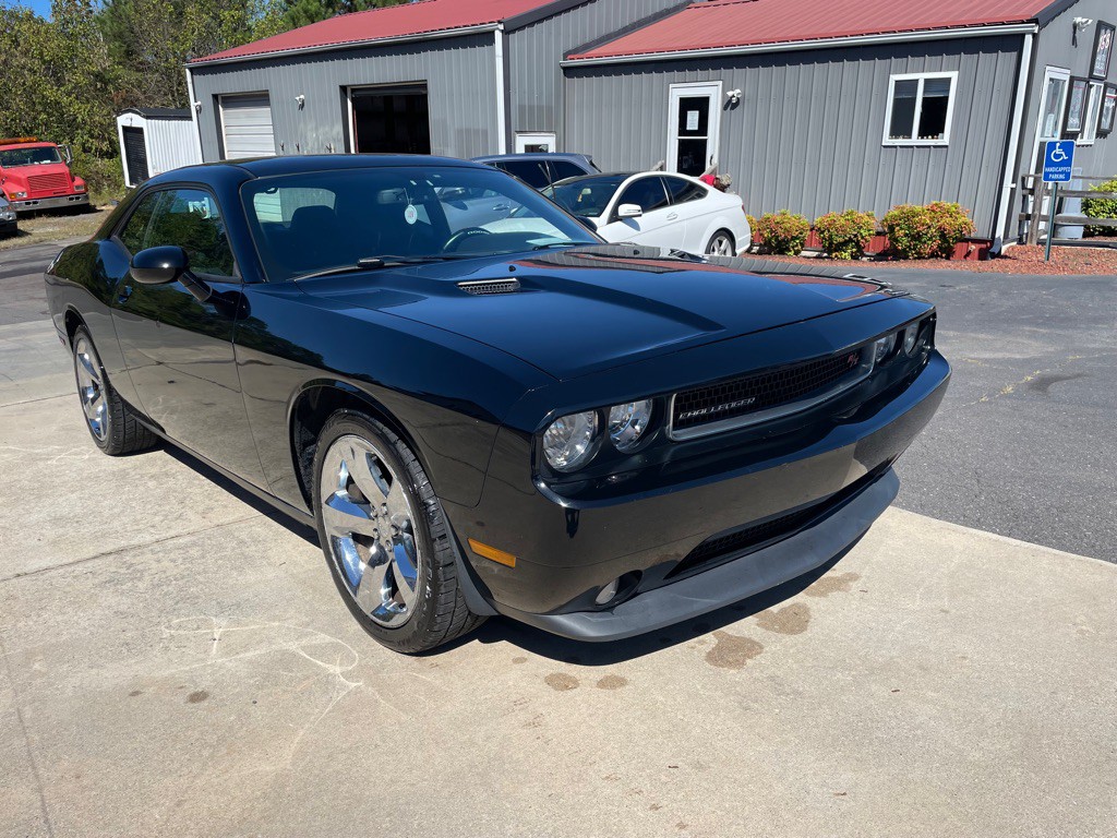 2014 Dodge Challenger Image 4