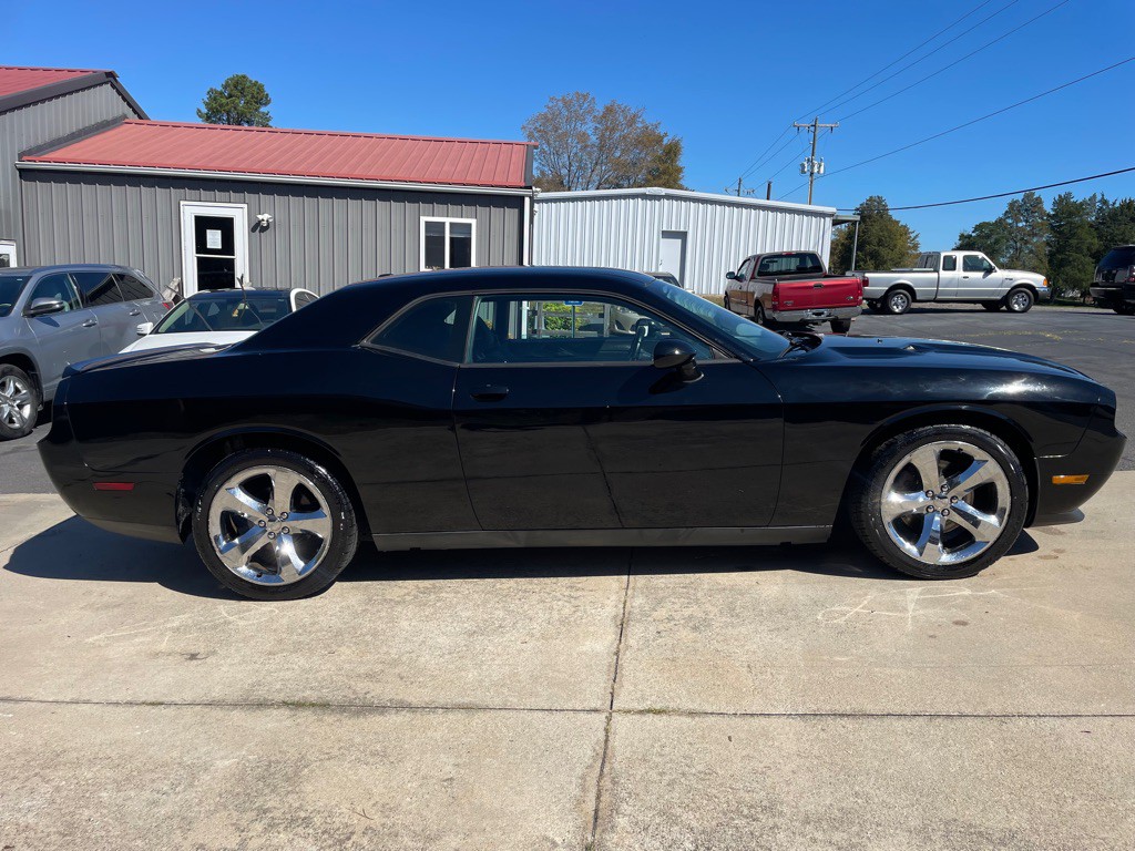 2014 Dodge Challenger Image 5