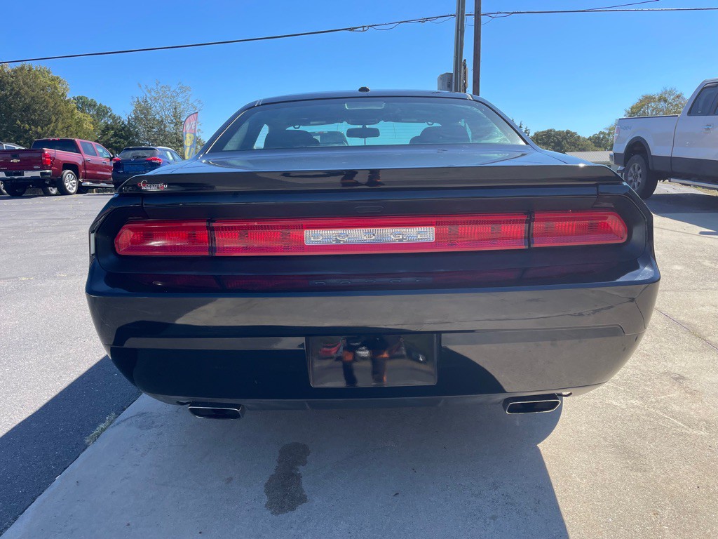 2014 Dodge Challenger Image 7