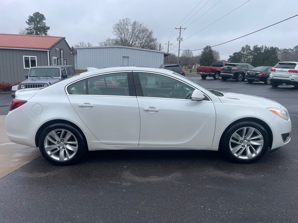 2016 Buick Regal Image 7