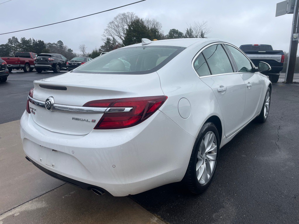 2016 Buick Regal Image 8