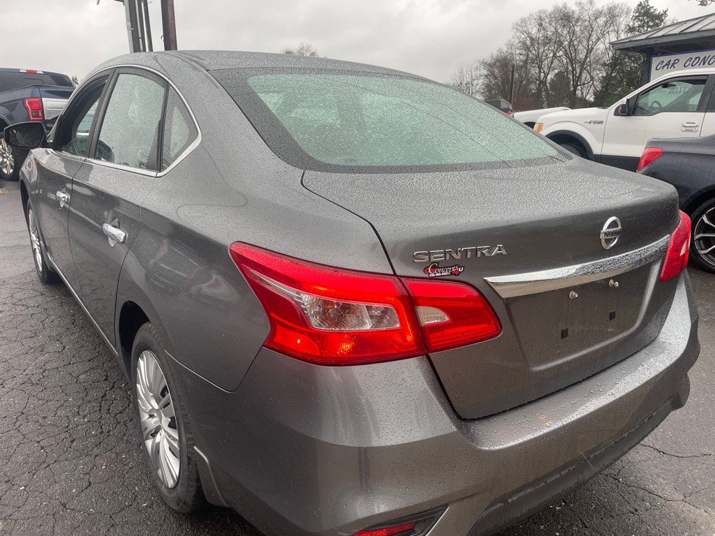 2017 Nissan Sentra Image 10