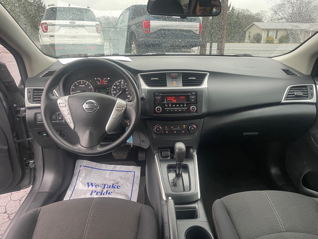 2017 Nissan Sentra Image 13