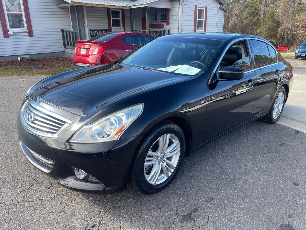 2013 INFINITI G37 Image 3