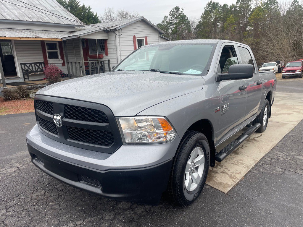 2020 RAM 1500 Image 3